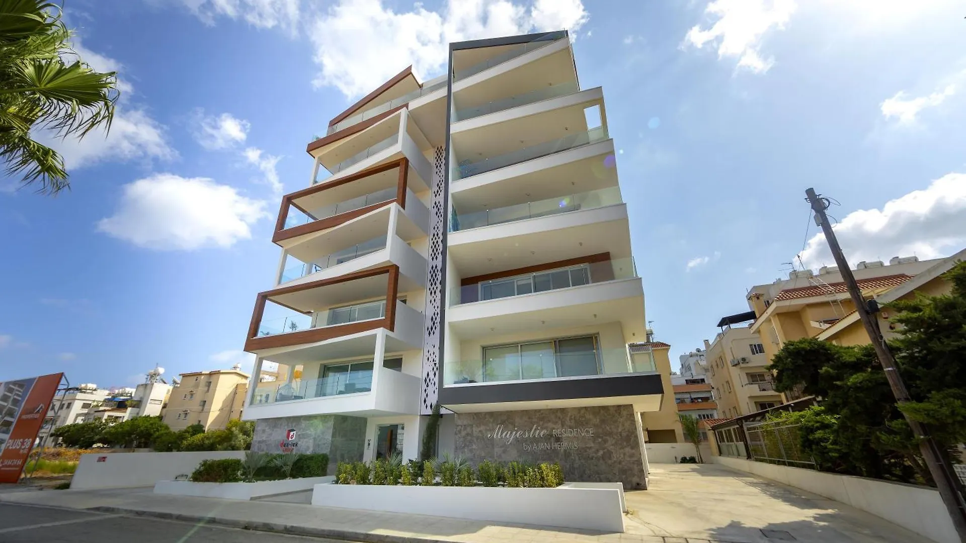 Apartment Majestic Sunset Salt Lake Views 300M From Beach Larnaca Cyprus